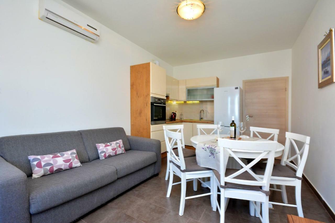 M & M Apartment Podstrana Exterior foto